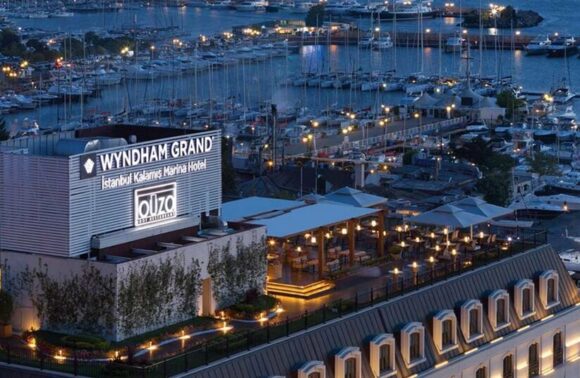 Wyndham Grand Istanbul Kalamis Marina Hotel