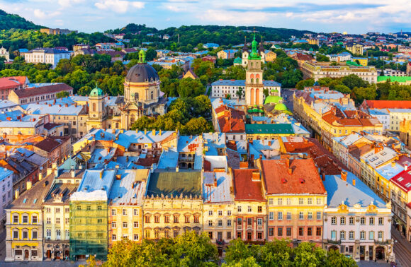 Lviv’de 2 Gece 4 Yıldızlı Otelde Kişi Başı Oda Kahvaltı Konaklama