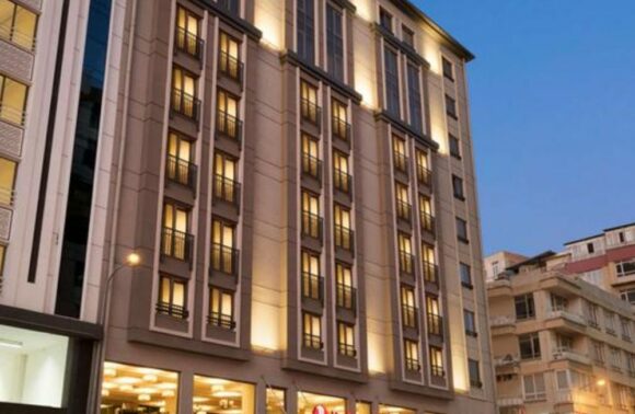 Ramada Hotel & Suites by Wyndham Adana