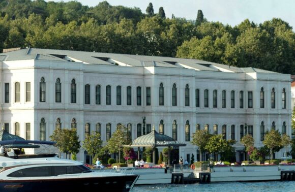 Four Seasons Hotel Istanbul At the Bosphorus