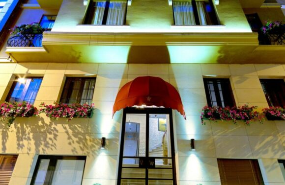 Galata Walton Hotel’de 1 Gece 2 Kişi Kahvaltı Dahil Konaklama