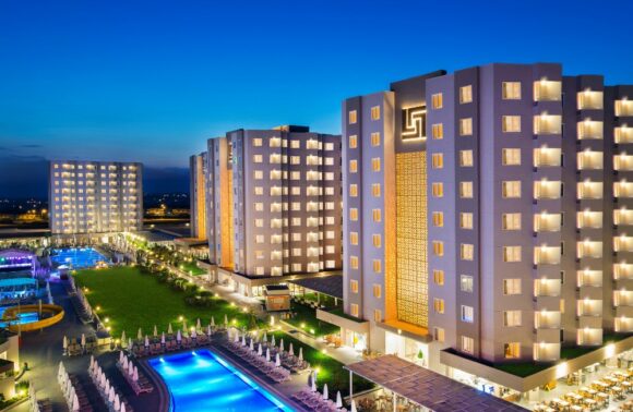 Grand Park Lara Hotel 3 Gece 2 Kişi Her Şey Dahil Konaklama