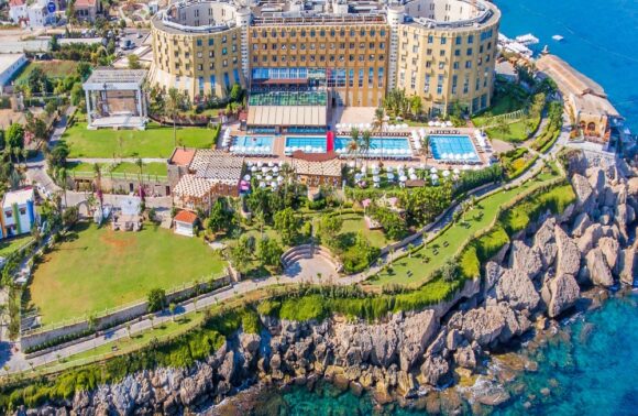 Kıbrıs Girne Merit Park Hotel & Casino 3 Gece 2 Kişi Ultra Her Şey Dahil Konaklama