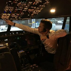 1,5 Saatlik Boeing 737 Uçuş Simülatörü Deneyimi