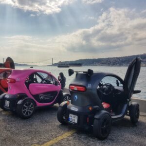 Twizy Renault Elektikli Araç ile 2 Kişi, 3 Saat İstanbul Boğaz Turu Deneyimi