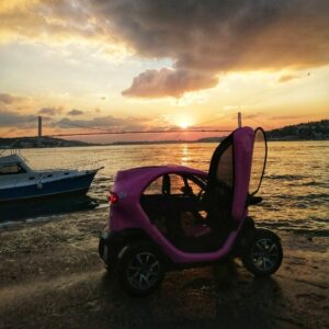 Twizy Renault Elektikli Araç ile 1 Kişi, 3 Saat İstanbul Boğaz Turu Deneyimi