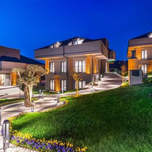 Menalo Hotel Premium Istanbul Airport 1 Gece 2 Kişi Kahvaltı Dahil Konaklama