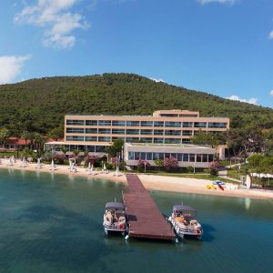 D Resort Murat Reis Ayvalık 1 Gece 2 Kişi Kahvaltı Dahil Konaklama 
